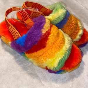 Fluffy Cali Collage UGG slides